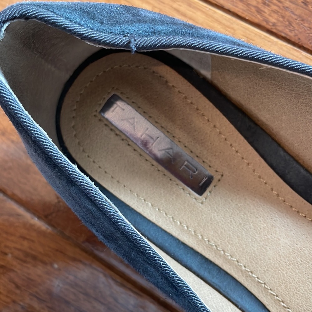 Dark gray suede Tahari flat - Picture 2 of 8